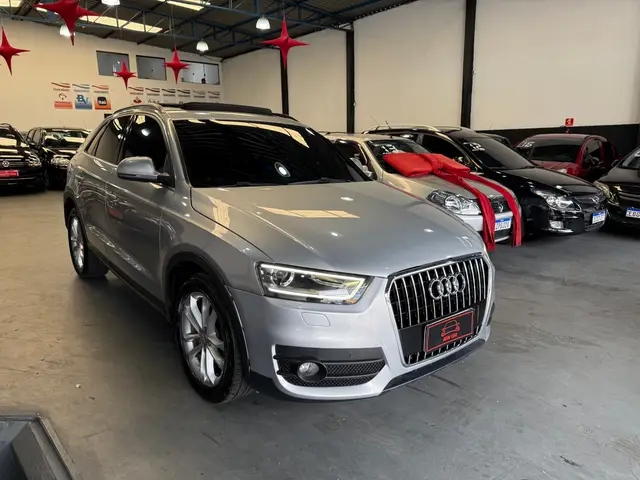 Carro Audi Q3 2015 2.0 TFSI Quat. 211/220cv S-tronic 5p