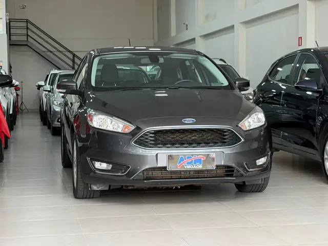 Carro Ford Focus Hatch 2018 SE 1.6 16V TiVCT