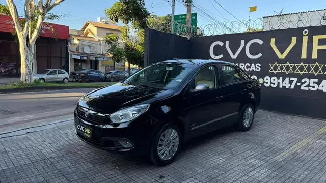 Carro Fiat Grand Siena 2015 Essence 1.6 16V (Flex)