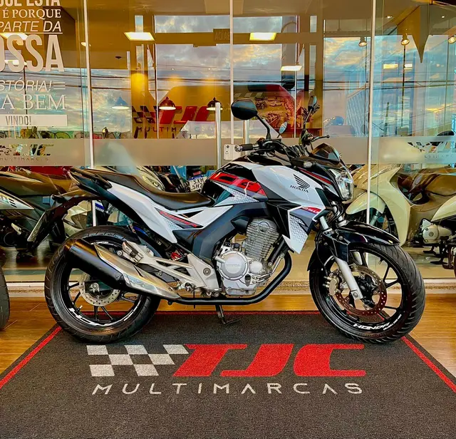 Moto Honda CB 250F Twister 2019 Standard