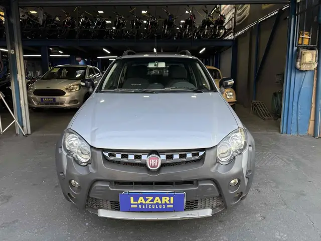 Carro Fiat Strada 2014 Adventure 1.8 16V (Flex) (Cabine Dupla)