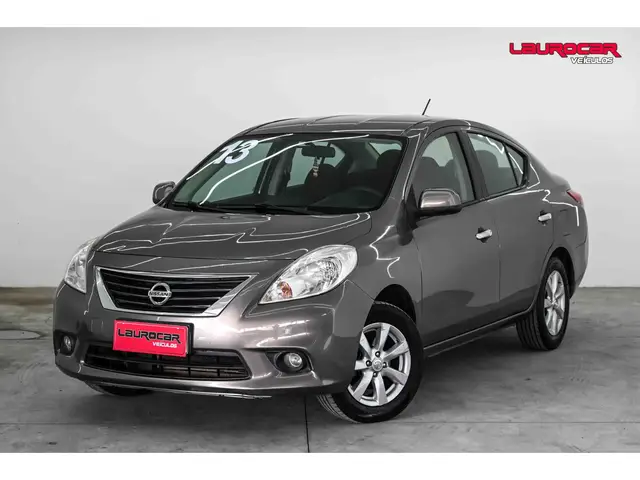 Carro Nissan Versa 2013 1.6 16V SL (Flex)