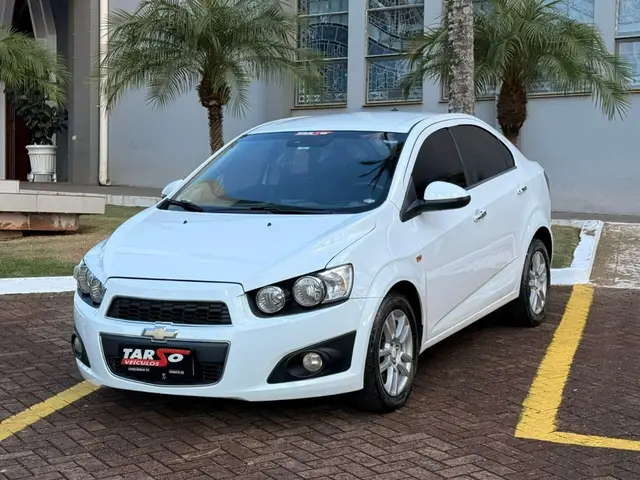 Carro Chevrolet Sonic Sedan 2014 LTZ 1.6 (Aut)