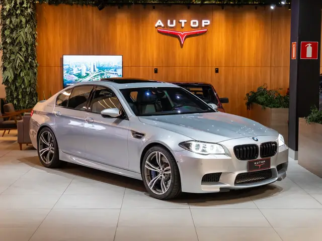 Carro BMW M5 2015 4.4 V8