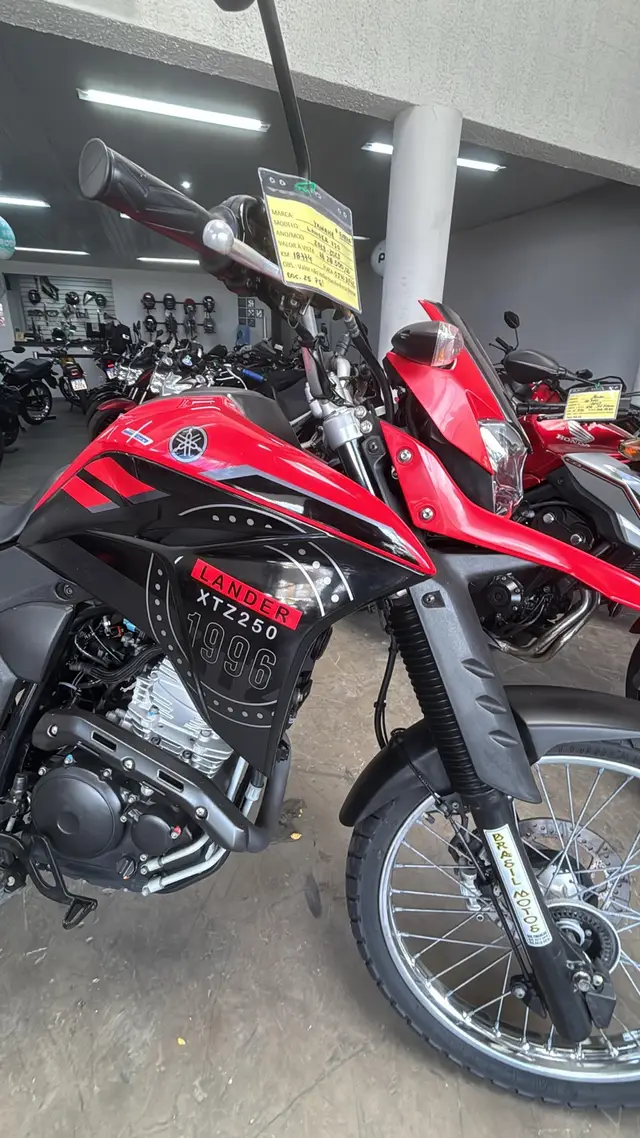 Moto Yamaha XTZ 250 Lander 2023 ABS