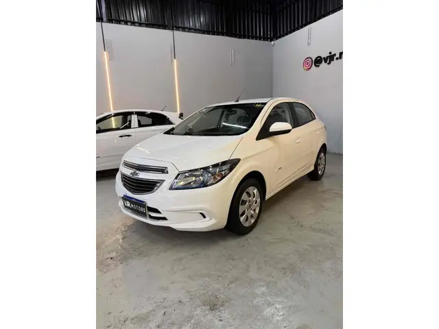 Carro Chevrolet Onix 2014 1.4 LT SPE/4