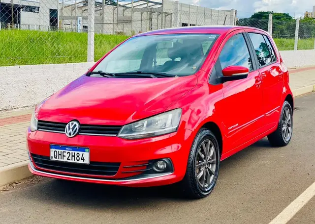 Carro Volkswagen Fox 2015 Comfortline 1.0 TEC (Flex)
