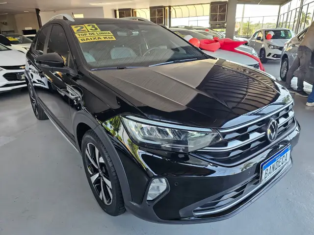 Carro Volkswagen Nivus 2023 Highline 200 TSI