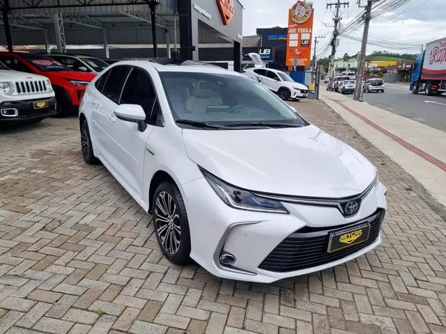 Carro Toyota Corolla 2022 Altis Premium Hybrid 1.8 (Flex) (Aut)