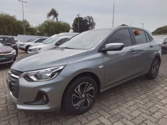 Carro Chevrolet Onix Plus 2025 LT 1.0