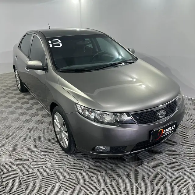 Carro Kia Cerato 2013 1.6 16V