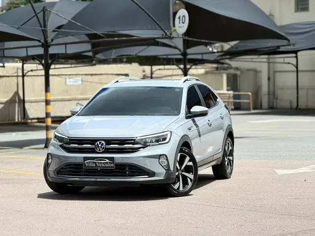 Carro Volkswagen Nivus 2023 Highline 200 TSI