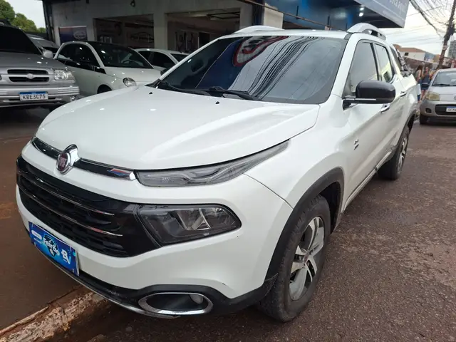 Carro Fiat Toro 2018 2.0 TDI Volcano Auto 4WD