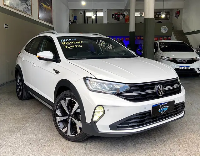 Carro Volkswagen Nivus 2024 Highline 200 TSI