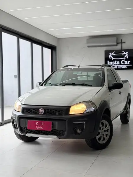 Carro Fiat Strada 2015 Working HARD 1.4 Fire Flex 8V CE