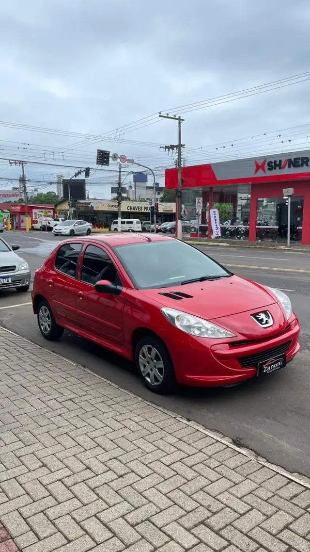 Carro Peugeot 207 2014 Hatch Active 1.4 (Flex)