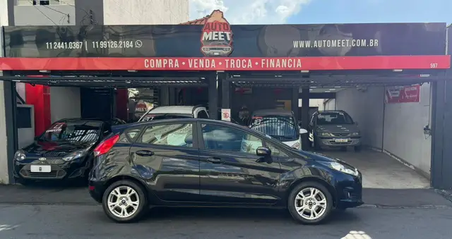 Carro Ford Fiesta Hatch 2016 1.6 (Flex)