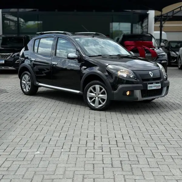 Carro Renault Sandero Stepway 2013 Hi-Flex 1.6 16V