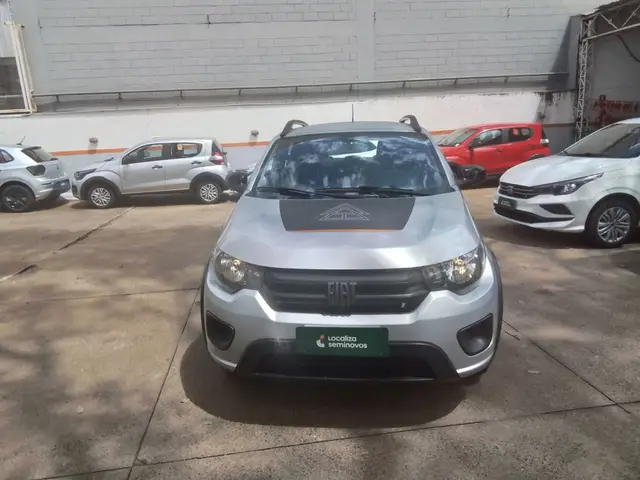 Carro Fiat Mobi 2024 Trekking 1.0