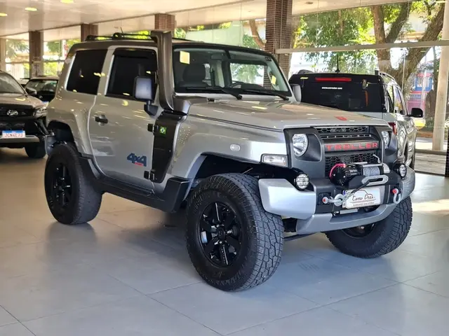 Carro Troller T4 2021 Connect 4x4 3.2 Tdi Cap.Rig.Diesel Automático.