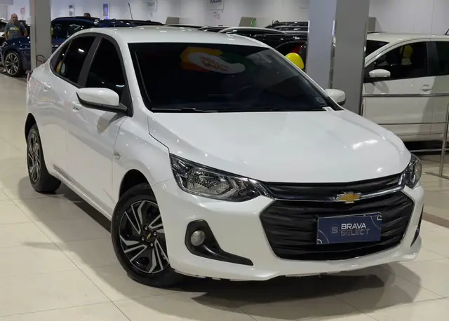 Carro Chevrolet Onix Plus 2024 LT 1.0