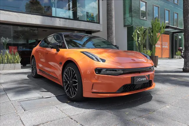 Carro Zeekr 001 2025 Flagship