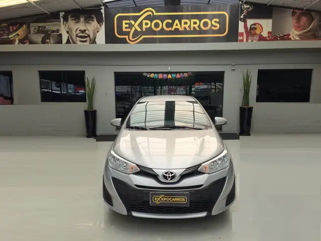 Carro Toyota Yaris 2022 1.5 XL Plus Connect CVT (Flex)