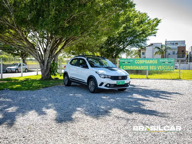 Carro Fiat Argo 2022 Trekking 1.3 (Flex)