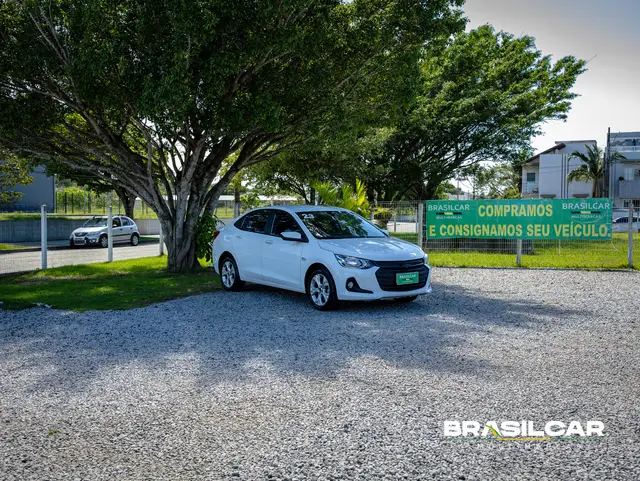 Carro Chevrolet Onix Plus 2023 LTZ 1.0 Turbo