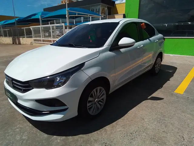 Carro Fiat Cronos 2024 Drive 1.3