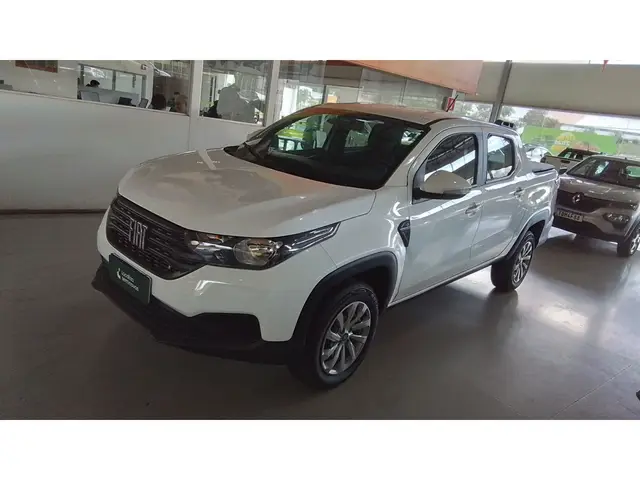 Carro Fiat Strada 2025 Volcano 1.3 Flex 8V CD Aut.
