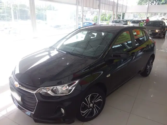 Carro Chevrolet Onix Plus 2025 LT 1.0