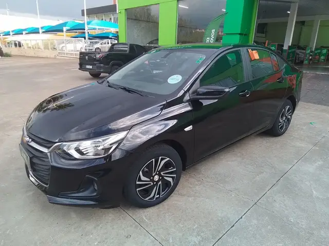 Carro Chevrolet Onix Plus 2025 LT 1.0