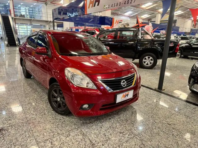 Carro Nissan Versa 2013 1.6 16V SL (Flex)