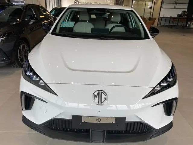 Carro MG MG4 2026 Luxury