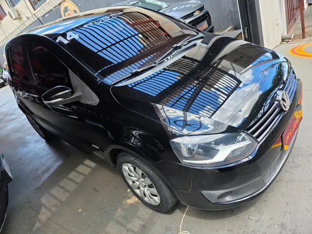 Carro Volkswagen Fox 2014 1.6 VHT (Flex)