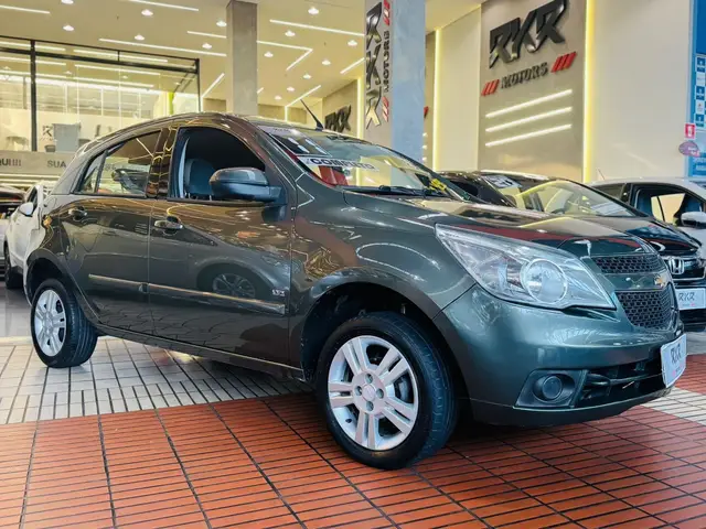 Carro Chevrolet Agile 2011 LTZ 1.4 8V (Flex)