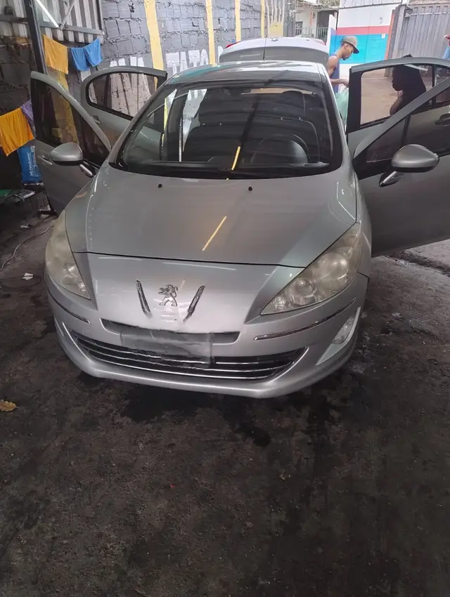 Carro Peugeot 408 2014 Allure 2.0 16V (Flex)