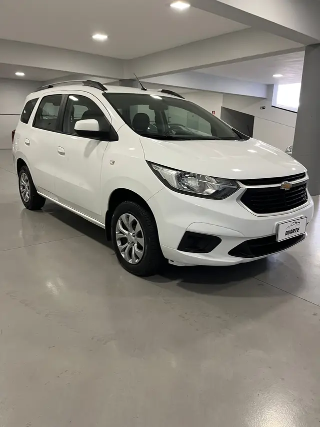 Carro Chevrolet Spin 2024 LT 1.8 (Aut.)