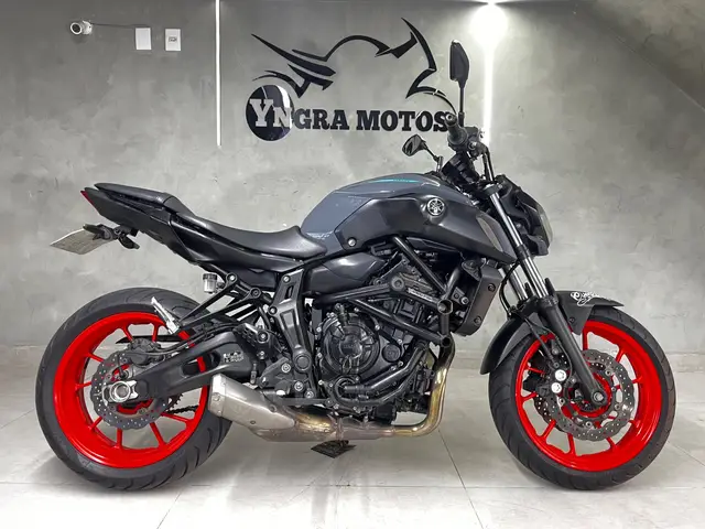 Moto Yamaha MT-07 2023 ABS