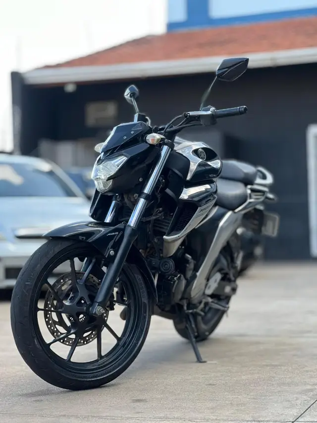 Moto Yamaha YS 250 Fazer 2021 ABS