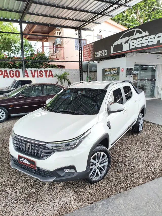Carro Fiat Strada 2023 Volcano 1.3 CD (Flex)