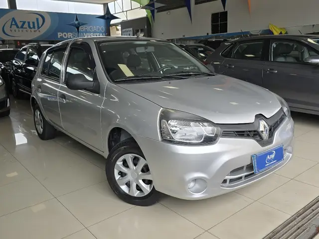 Carro Renault Clio 2014 Authentique 1.0 16V (Flex) 4p