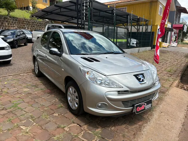 Carro Peugeot 207 Sedan 2013 207 Passion XR 1.4 8V (flex)