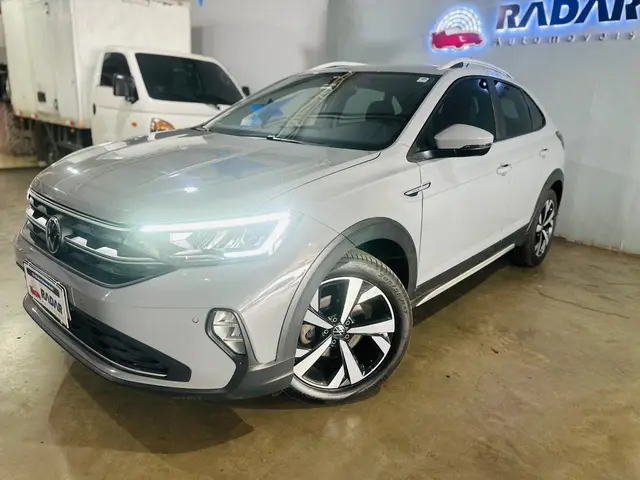 Carro Volkswagen Nivus 2024 Highline 200 TSI