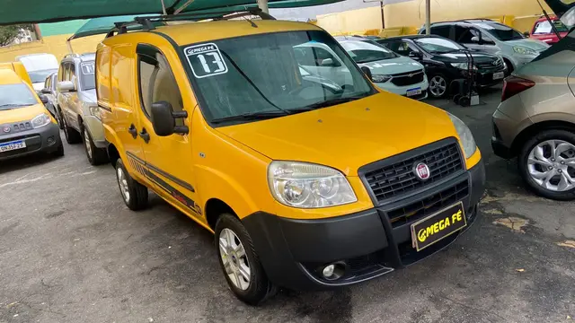 Carro Fiat Doblò Cargo 2013 1.4 8V (Flex)