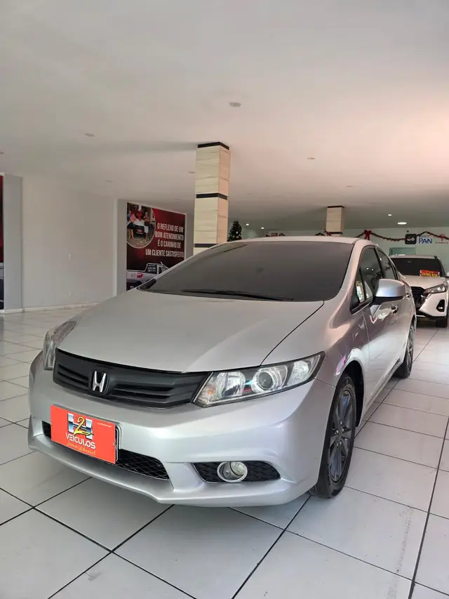 Carro Honda Civic 2015 LXS 1.8 i-VTEC (Aut) (Flex)