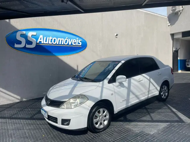 Carro Nissan Tiida Sedan 2013 1.8 16V (Flex)