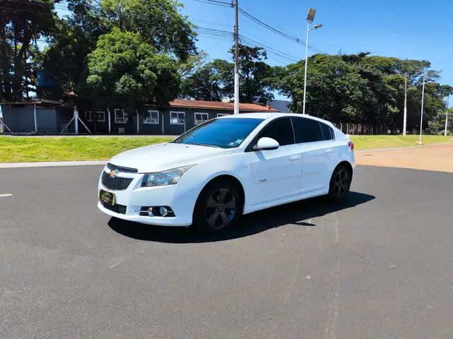 Carro Chevrolet Cruze Sport6 2012 LT 1.8 16V Ecotec (Flex)