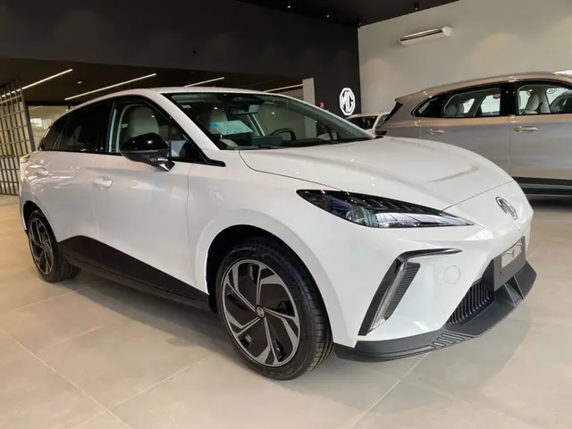 Carro MG MG4 2026 Luxury